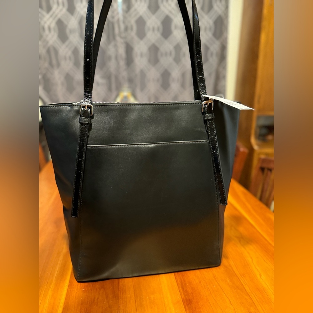 Michael Kors New Black Tote - Picture 4 of 16